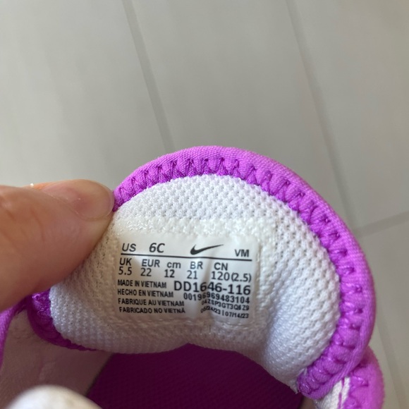 Kids Nike Air Max 270 - Picture 2 of 7